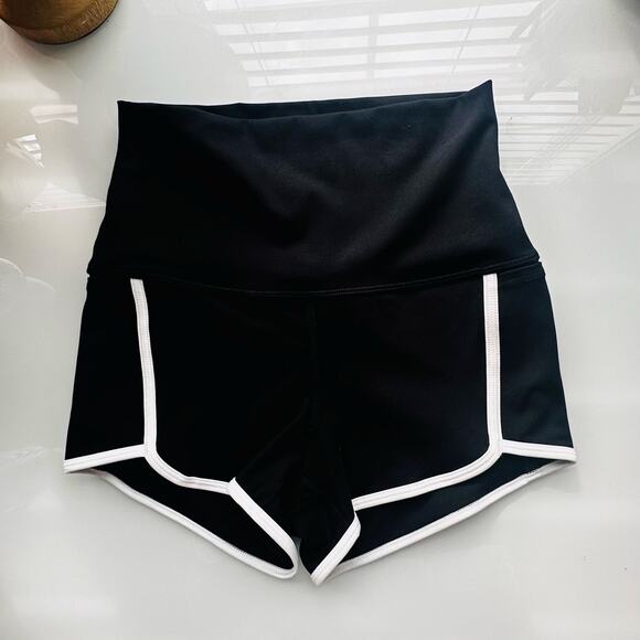 NWT FP Movement Black w/ White Piping Island Time High Waisted Shorts, Size S - Picture 5 of 11